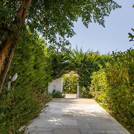 Appart hôtel La Collina Di Montegrappa - With Heated Private Pool - With Shared Pool Tuglie