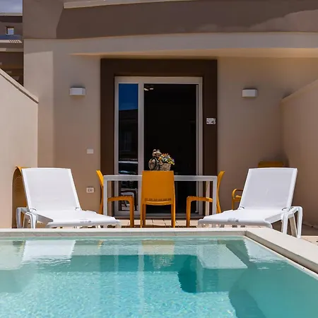 La Collina Di Montegrappa - With Heated Private Pool - With Shared Pool 4* Tuglie