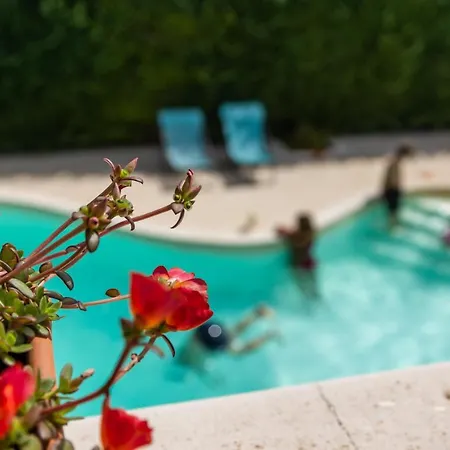 La Collina Di Montegrappa: With Private And Shared Pools Aparthotel *