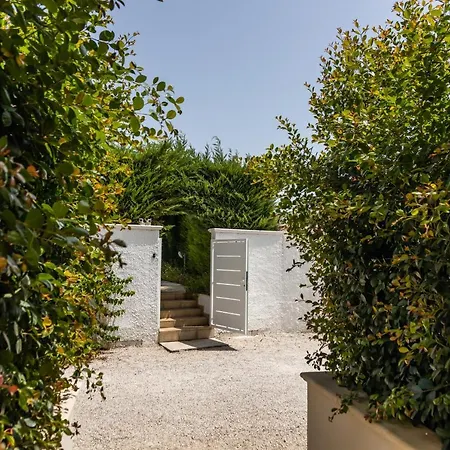 Aparthotel La Collina Di Montegrappa: With Private And Shared Pools Tuglie