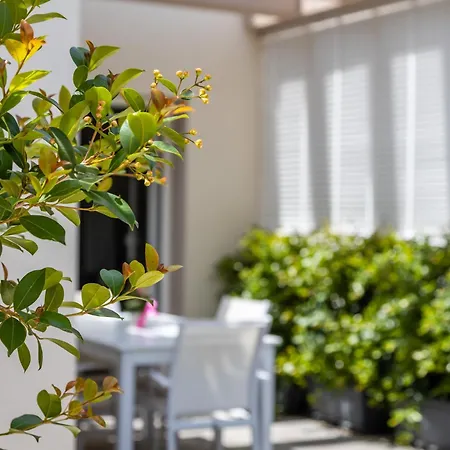 La Collina Di Montegrappa: With Private And Shared Pools Aparthotel *