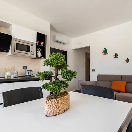 מלון דירות La Collina Di Montegrappa - With Heated Private Pool - With Shared Pool טוליה