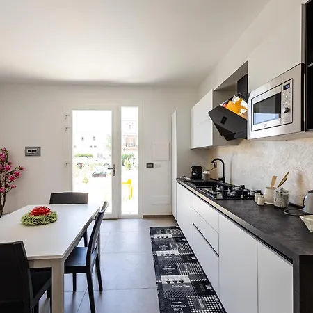 아파트호텔 La Collina Di Montegrappa - With Heated Private Pool - With Shared Pool 4*