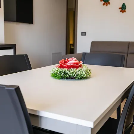 La Collina Di Montegrappa - With Heated Private Pool - With Shared Pool 4* טוליה