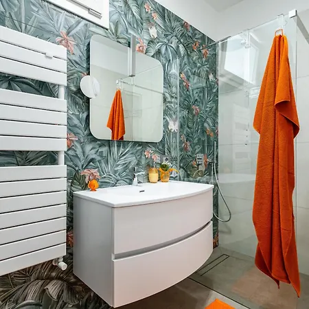 La Collina Di Montegrappa - With Heated Private Pool - With Shared Pool מלון דירות