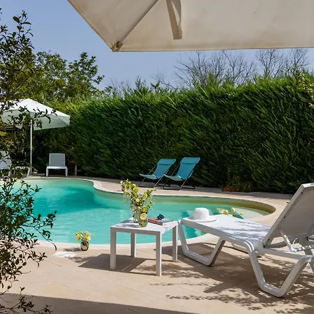La Collina Di Montegrappa: With Private And Shared Pools Tuglie