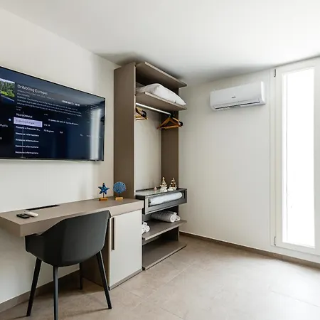 מלון דירות La Collina Di Montegrappa - With Heated Private Pool - With Shared Pool 4*