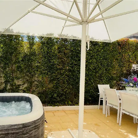 Villa La Collina Di Montegrappa - With Heated Private Pool - With Shared Pool