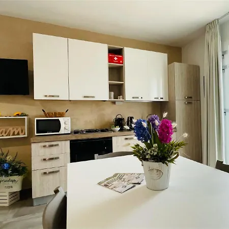 Aparthotel La Collina Di Montegrappa - With Heated Private Pool - With Shared Pool Tuglie